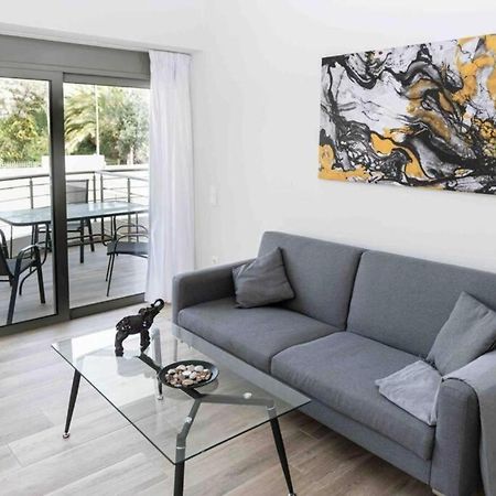 Design Apartment With Swimming Pool Near The Beach Atény Exteriér fotografie