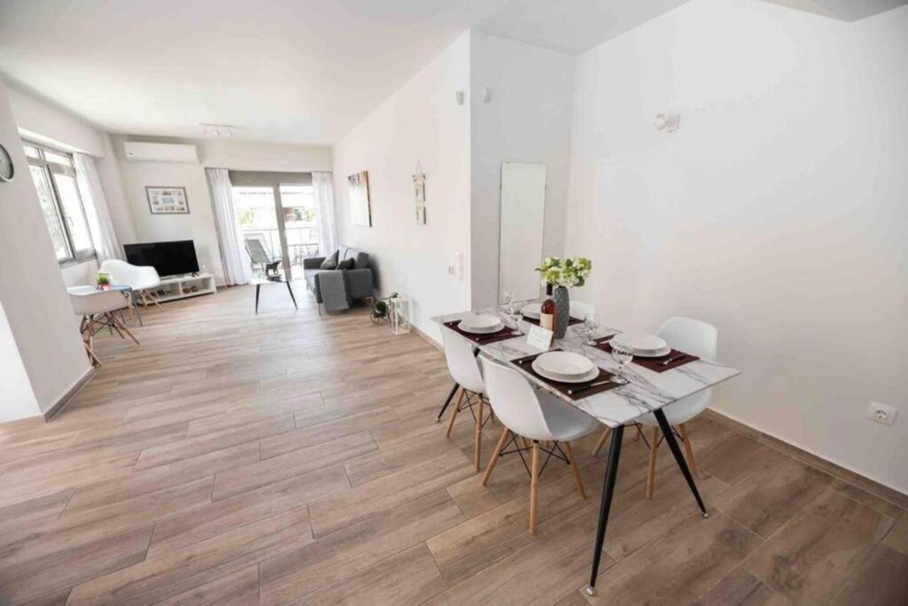 Design Apartment With Swimming Pool Near The Beach Atény Exteriér fotografie